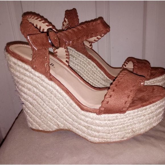2/$15 Faux suede Wedges - Picture 1 of 4